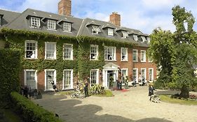 Hayfield Manor